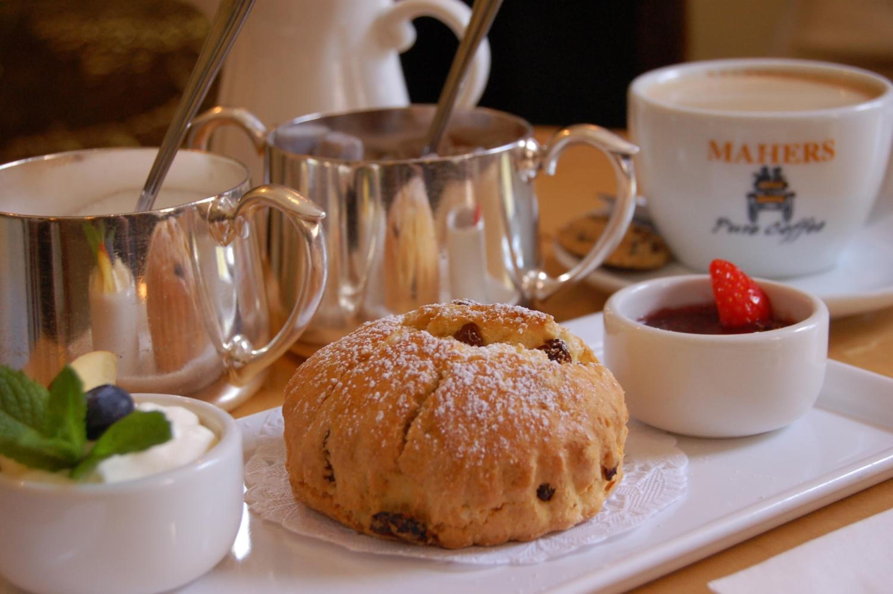 breakfast, lunch and dinner served