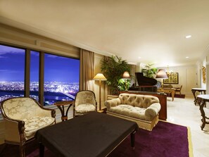 Sengetøy av topp kvalitet, safe på rommet og individuelt dekorert