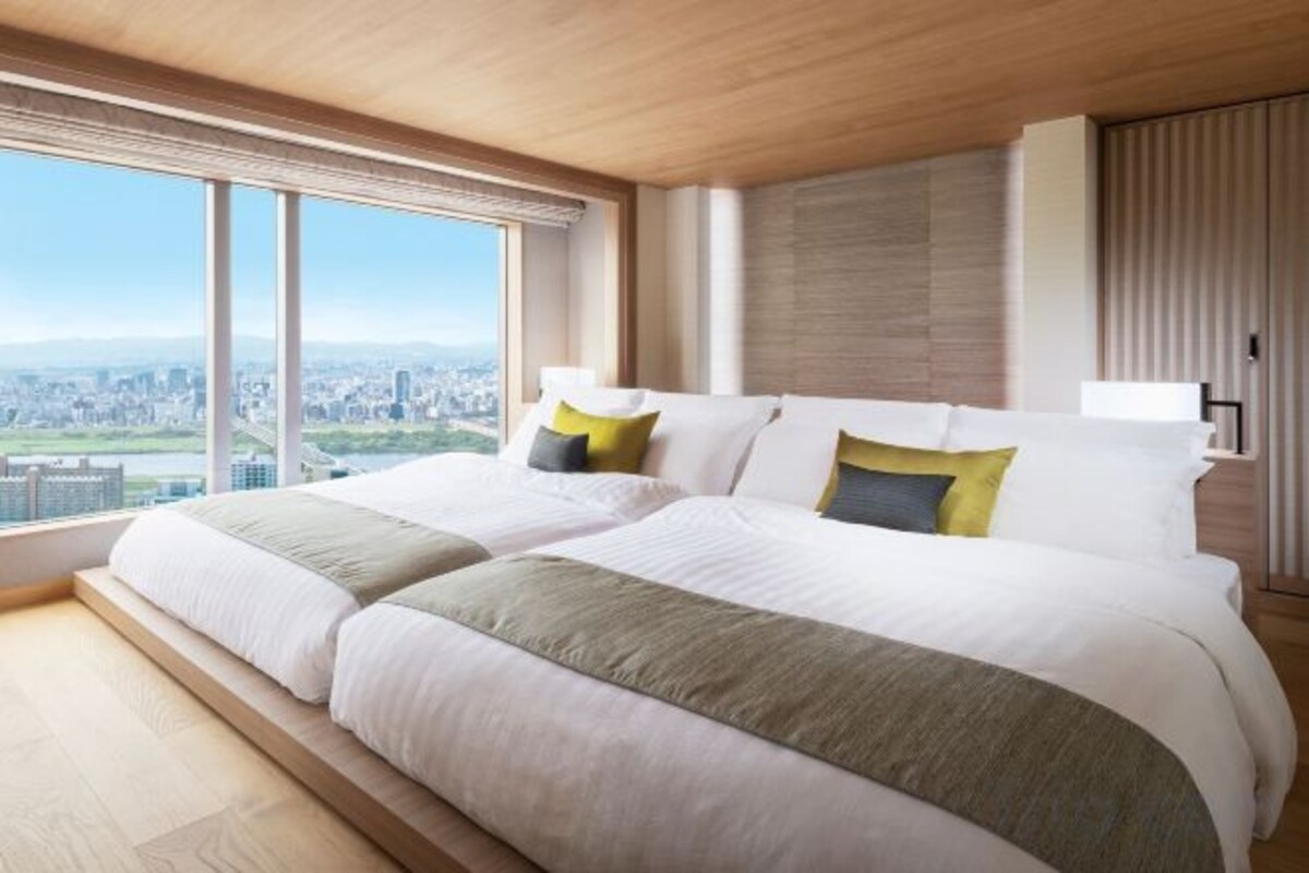 Luxury Superior Suite