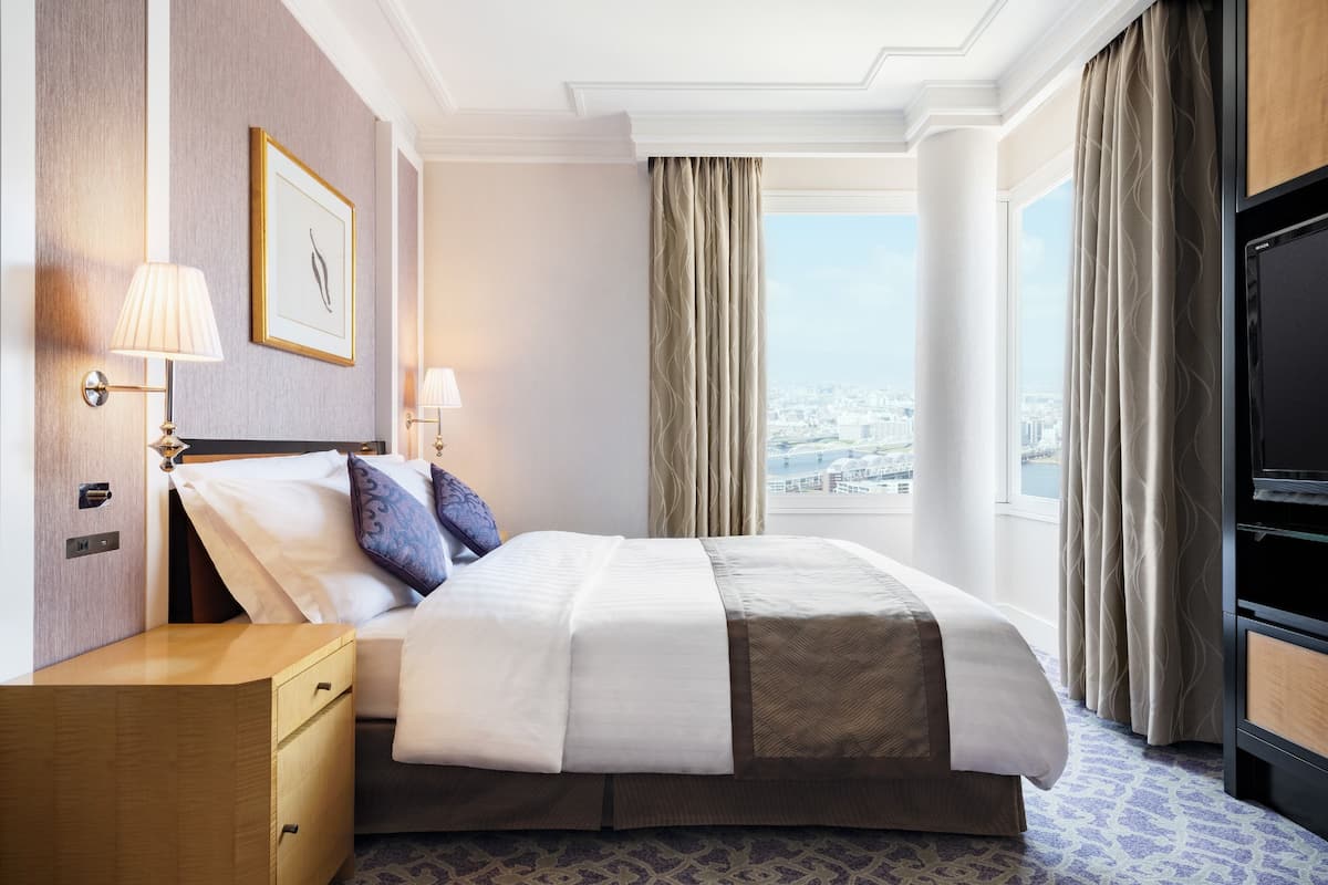 1 Schlafzimmer, hochwertige Bettwaren, Zimmersafe, individuell dekoriert