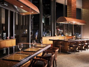 7 restaurants; breakfast, lunch, and dinner served - Hotel Hankyu International (Osaka)