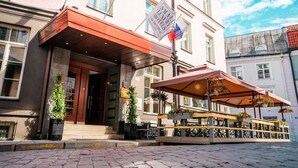 Imagen sin descripción, 4 de 97, botón