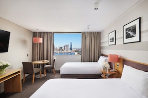 Skyline Twin Room | View from room - View Sydney (North Sydney)