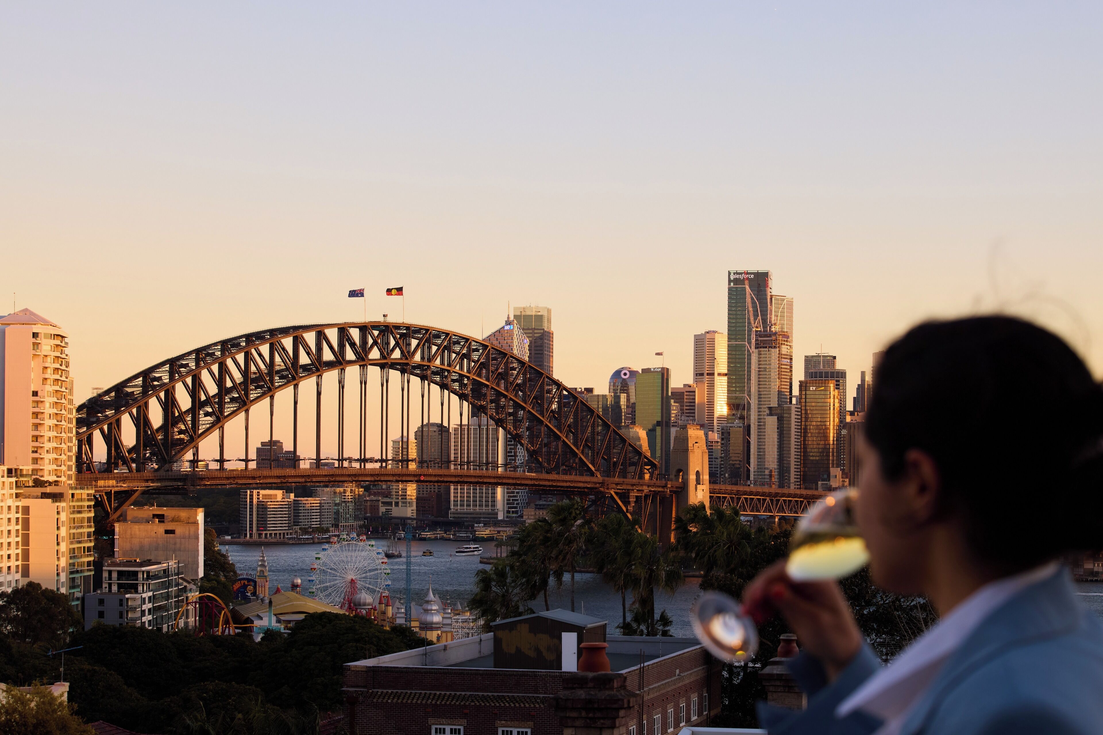 Pemandangan bandar dari hartanah