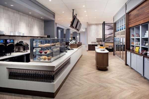 Desayuno para llevar todos los días (con cargo)