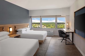 Premium bedding, in-room safe, desk, laptop workspace