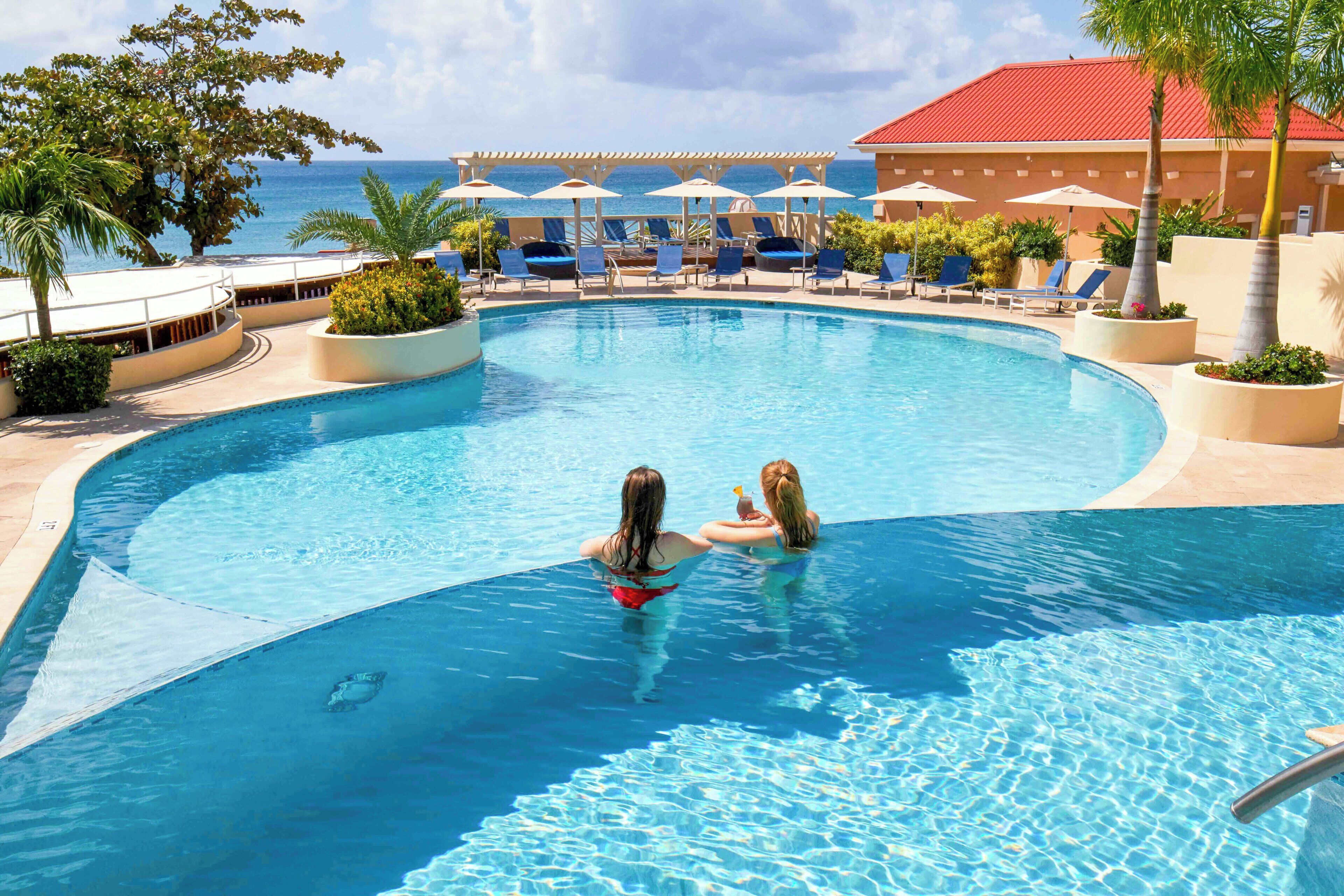 3 outdoor pools, pool umbrellas, pool loungers