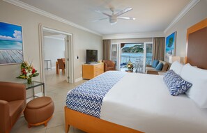 Suite, 1 Bedroom | Pillowtop beds, in-room safe, desk, blackout drapes