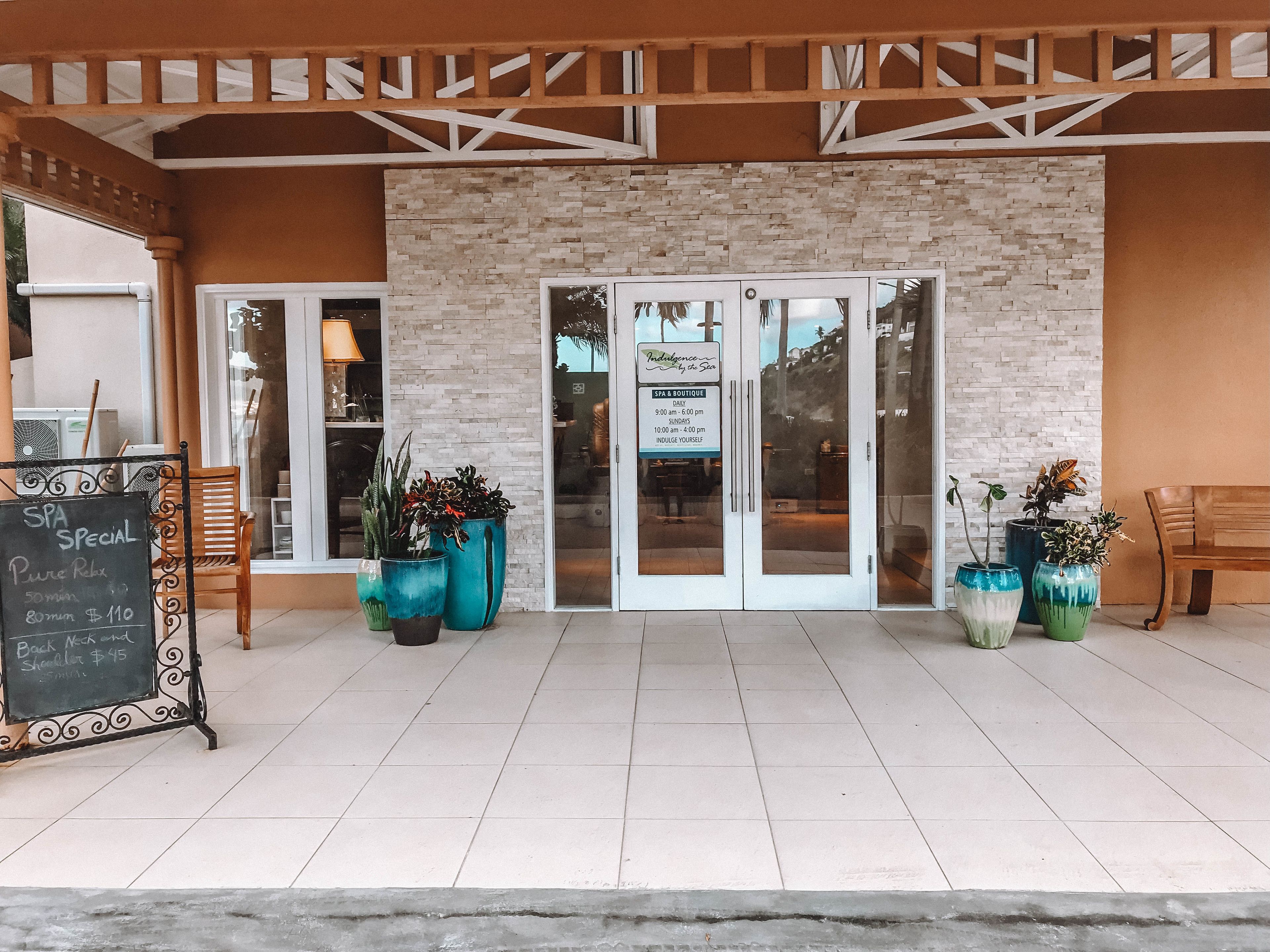 body treatments, aromatherapy, hot stone massages, deep-tissue massages