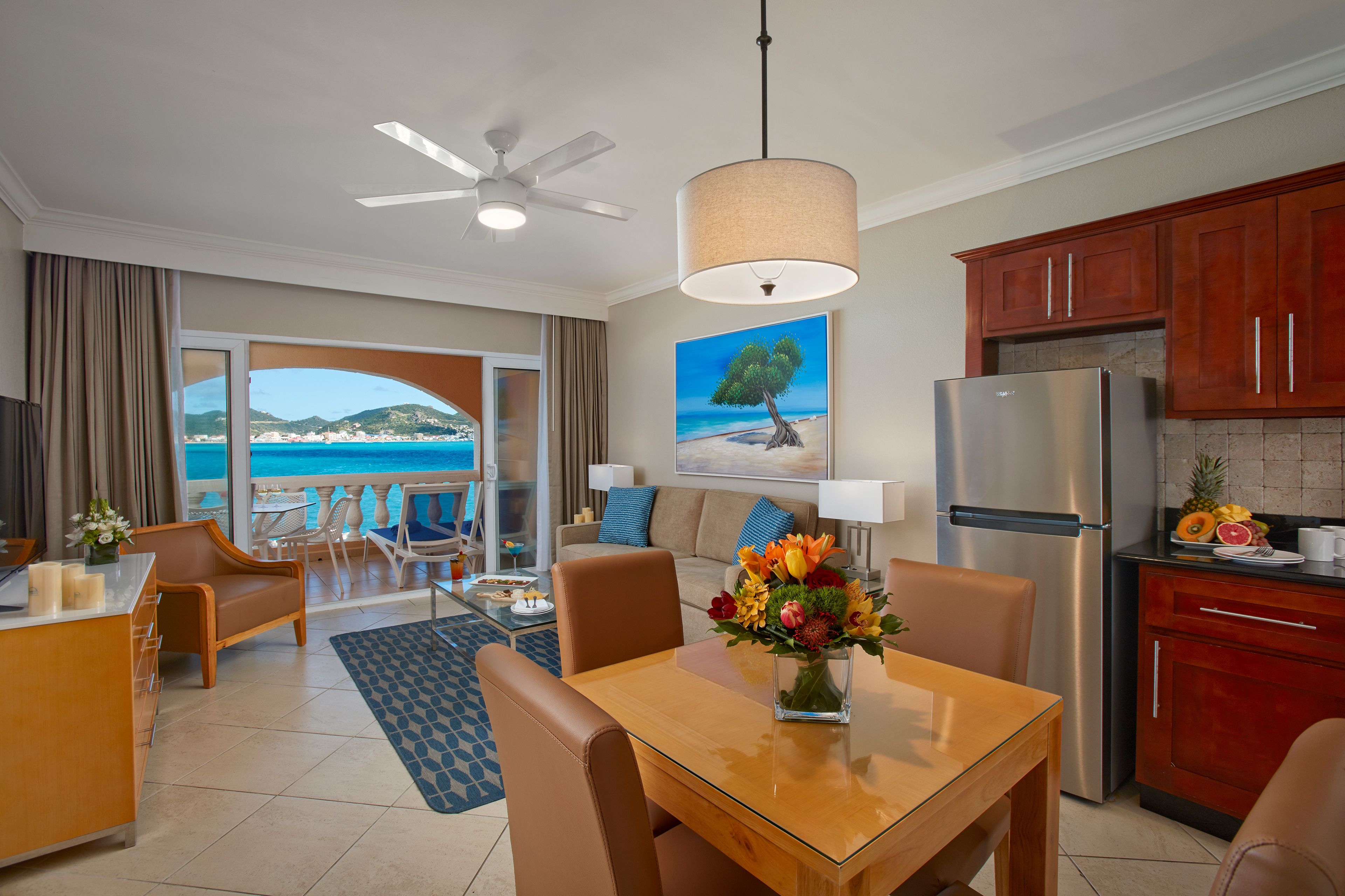 suite, 1 bedroom | 1 bedroom, pillow-top beds, in-room safe, desk