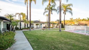 Exterior - Fallbrook Country Inn (Fallbrook)