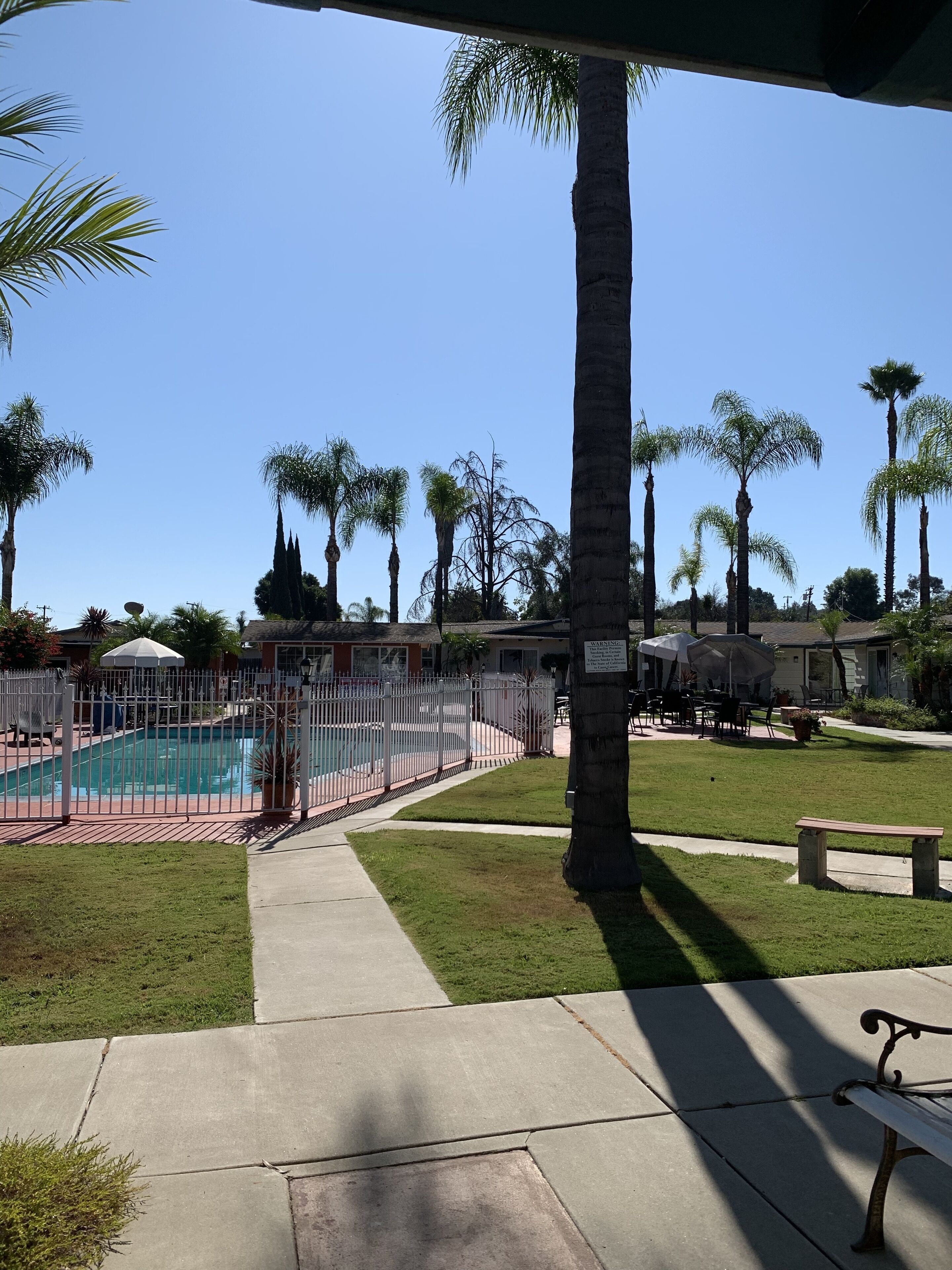 Photo - Fallbrook Country Inn