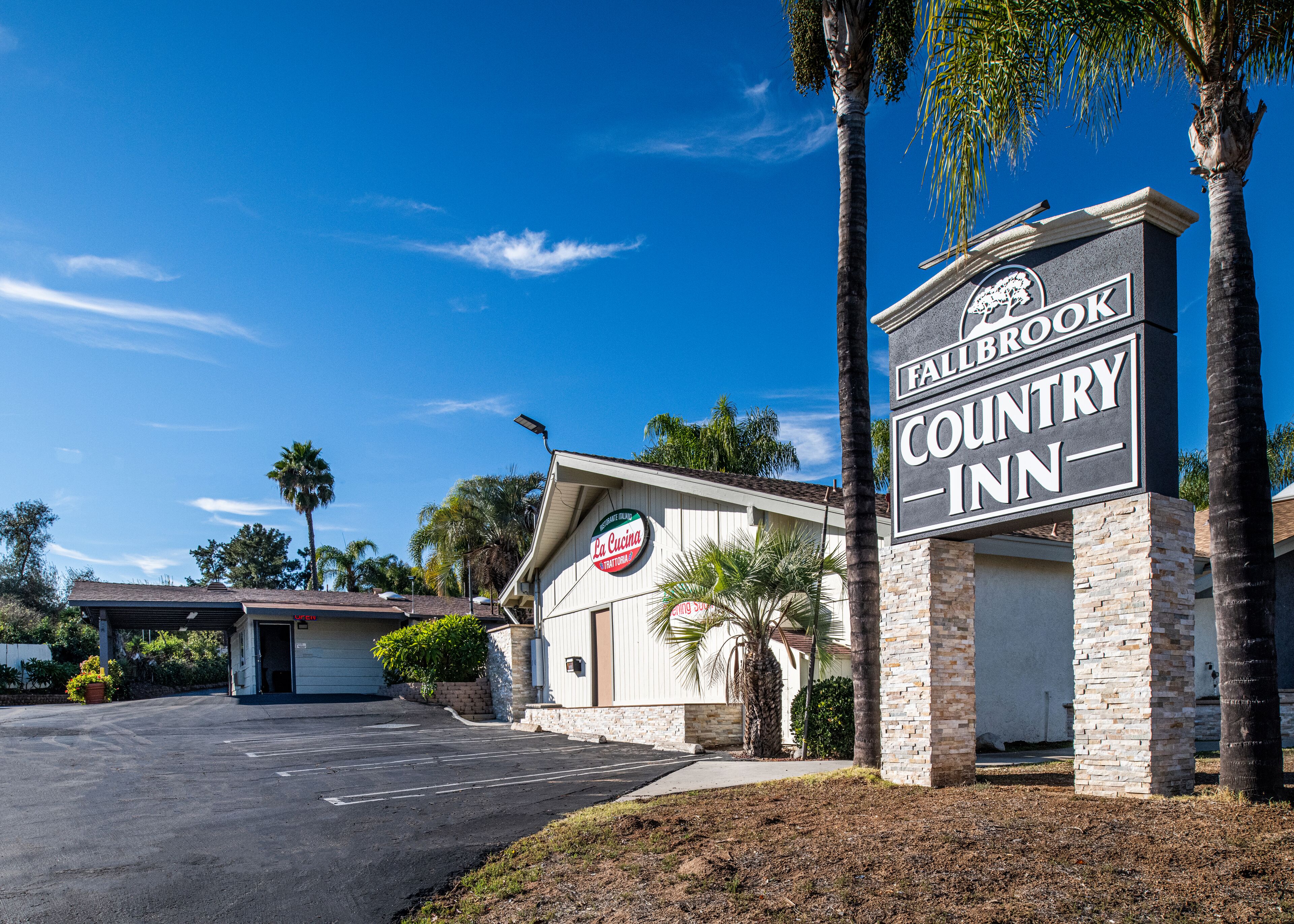 Photo - Fallbrook Country Inn