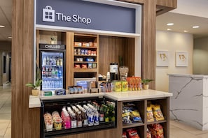 Snack bar - Hilton Garden Inn Phoenix Airport (Phoenix)