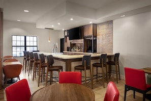 Bar (on property) - Hilton Garden Inn Phoenix Airport (Phoenix)