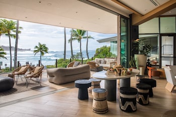 Executive lounge at The Ritz-Carlton O