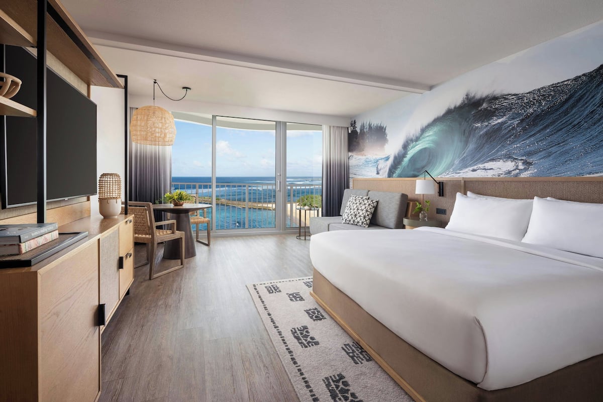 Room, 1 King Bed with Sofa bed, Partial Ocean View