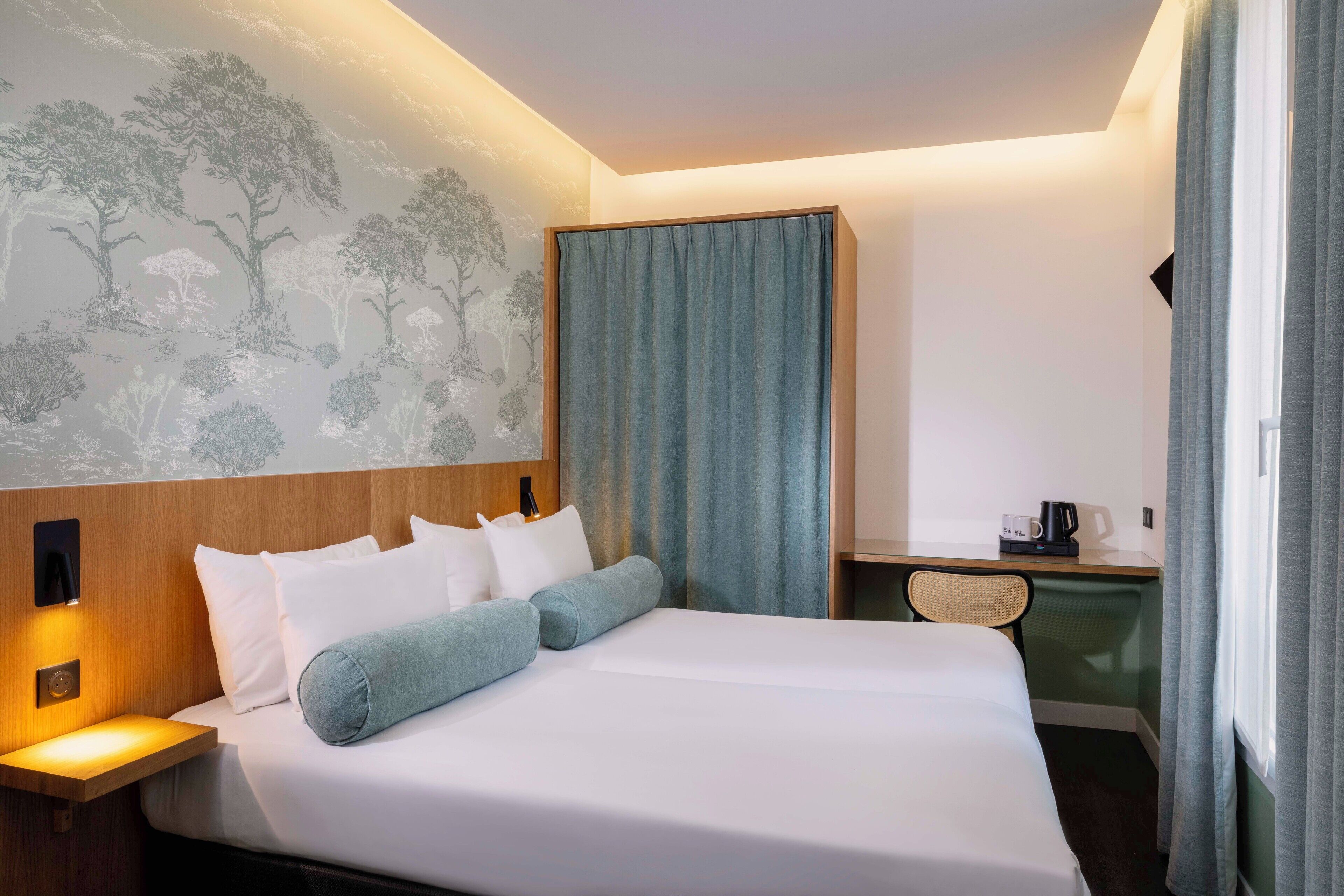 superior twin room | in-room safe, individually decorated, individually furnished, desk