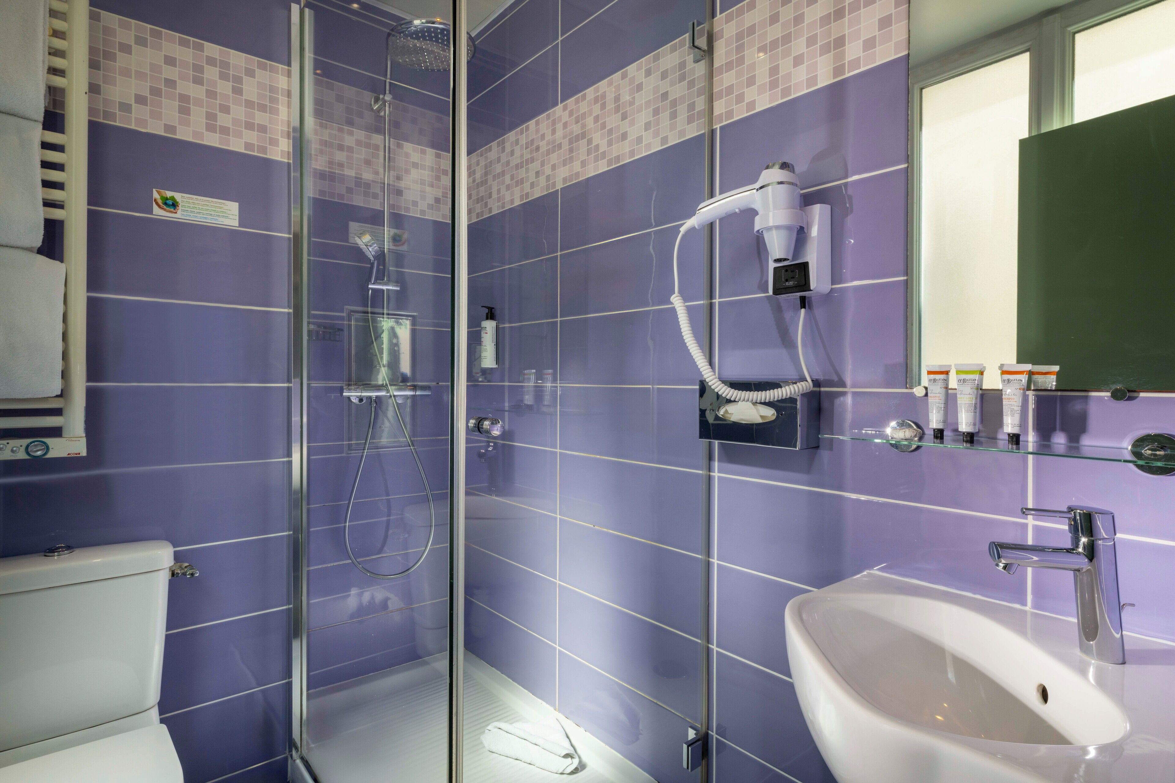 superior double room | bathroom | shower, free toiletries, hair dryer, slippers
