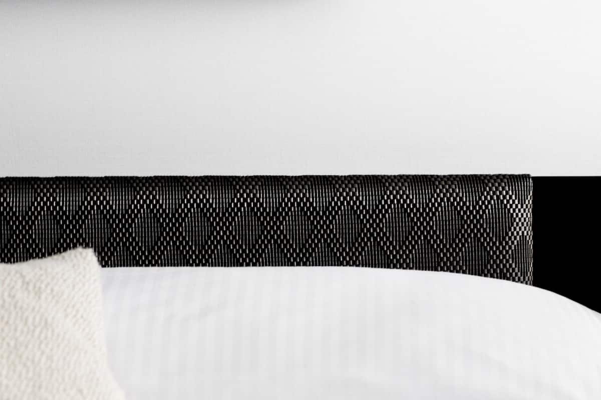 Cofres nos quartos, escrivaninha, cortinas blackout