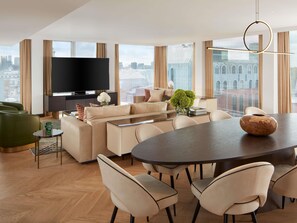 Penthouse (London Eye View) | Premium bedding, minibar, in-room safe, desk - St Martins Lane London, a Morgans Originals hotel (London)