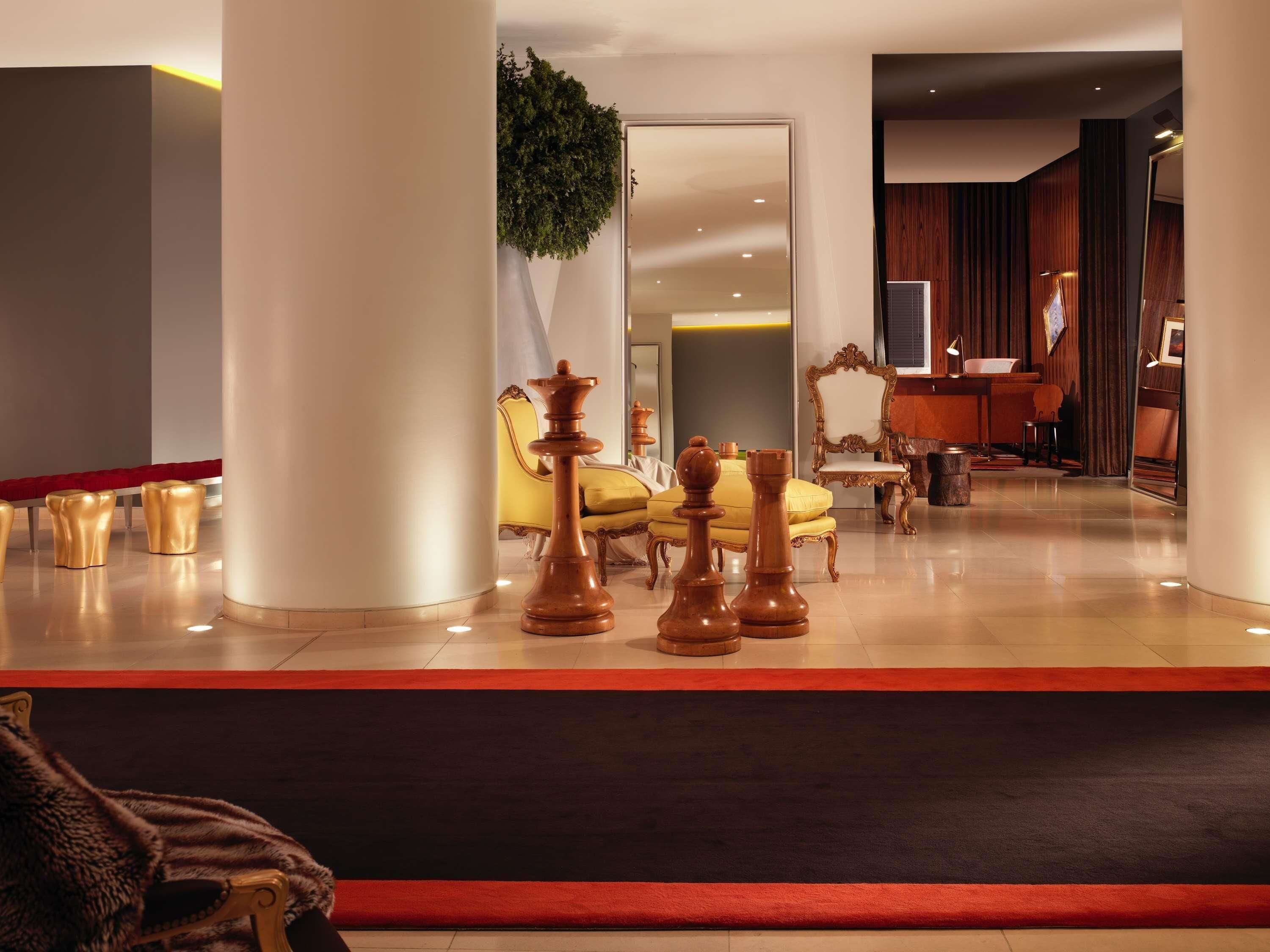 Photo - St Martins Lane London, a Morgans Originals hotel