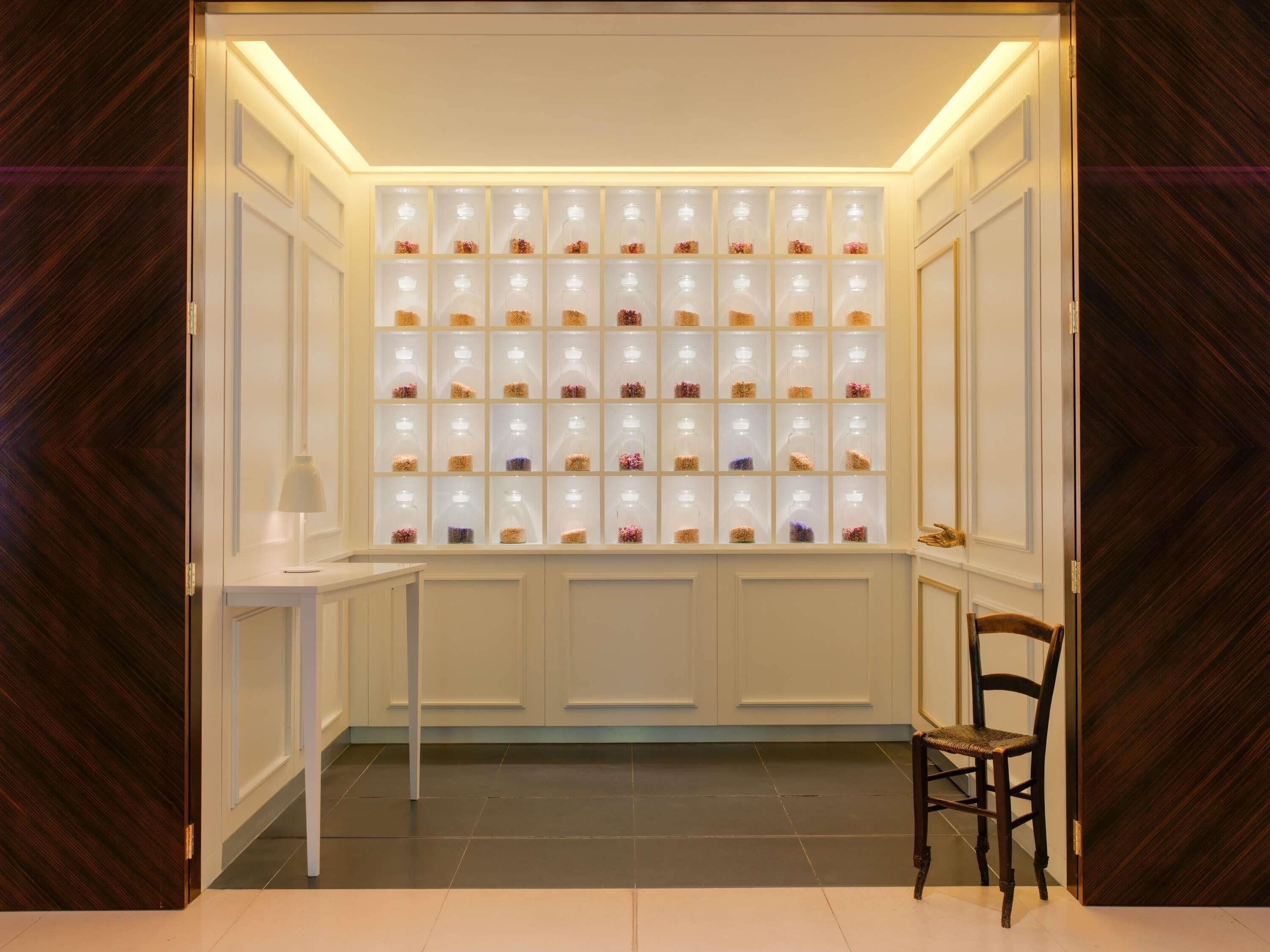 Photo - St Martins Lane London, a Morgans Originals hotel