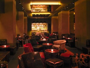 Bar (on property) - St Martins Lane London, a Morgans Originals hotel (London)