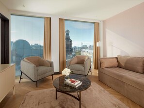 Suite, 1 Bedroom (London Eye View) | Premium bedding, minibar, in-room safe, desk - St Martins Lane London, a Morgans Originals hotel (London)