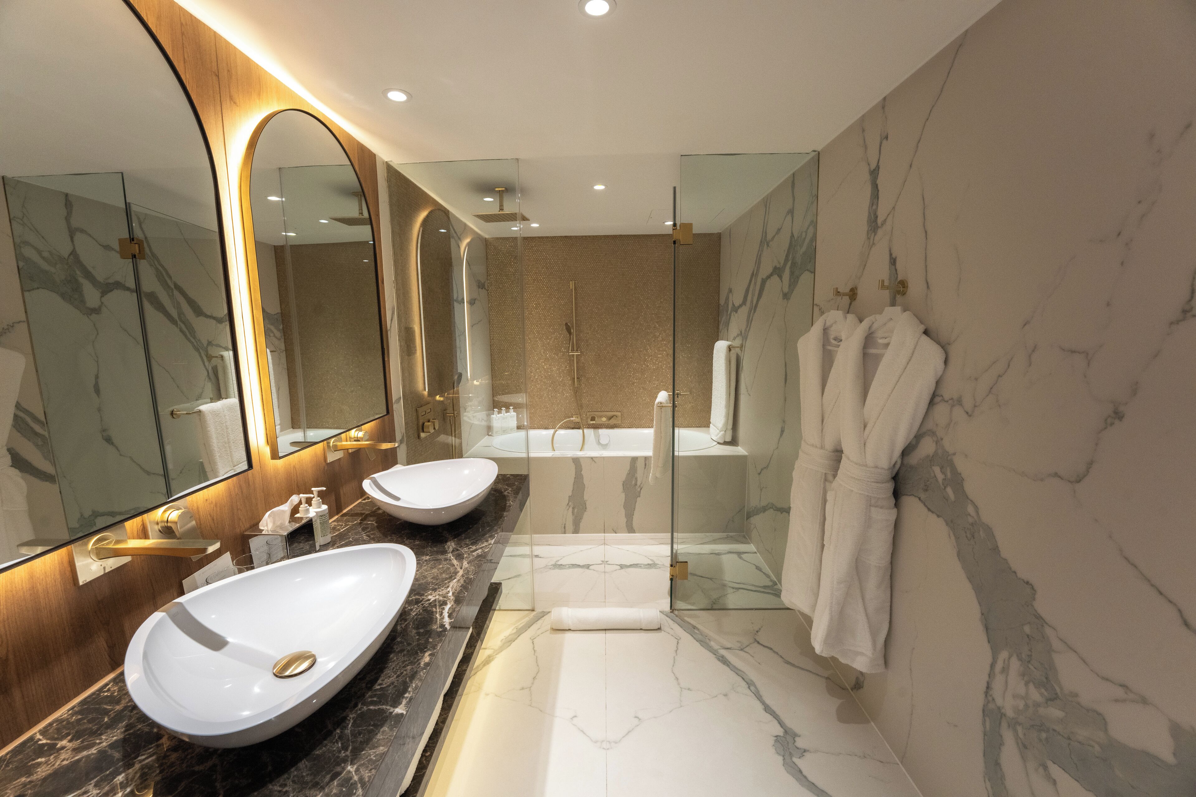 penthouse, 1 double bed | bathroom | designer toiletries, hair dryer, bathrobes, slippers