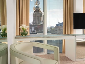 A modern hotel room with a large window, a desk, and a chair. - St Martins Lane London, a Morgans Originals hotel (London)