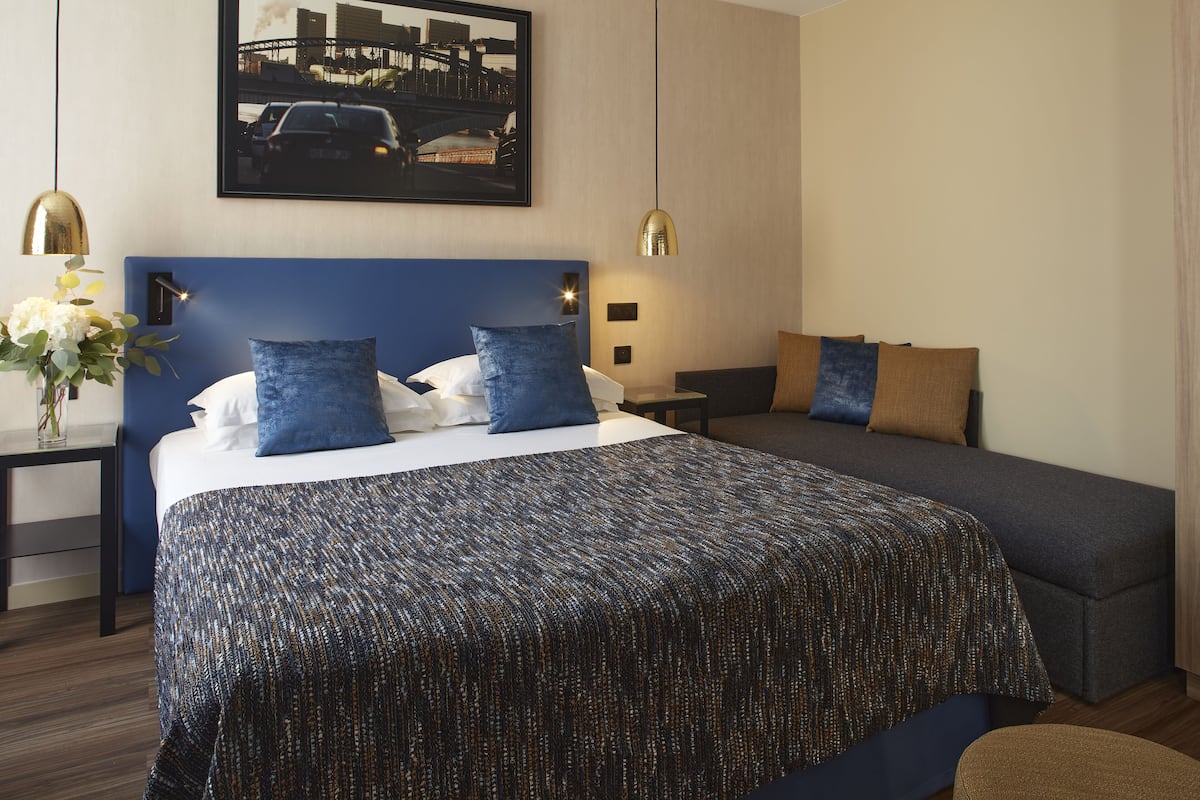 Triple Room | Premium bedding, in-room safe, blackout drapes, soundproofing