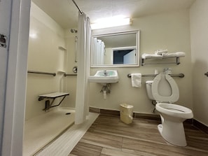 Standard Room,1 King, Accessible | Bathroom | Combined shower/tub, free toiletries, hair dryer, towels