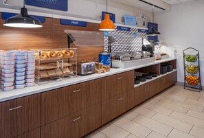 Desayuno continental incluido todos los días