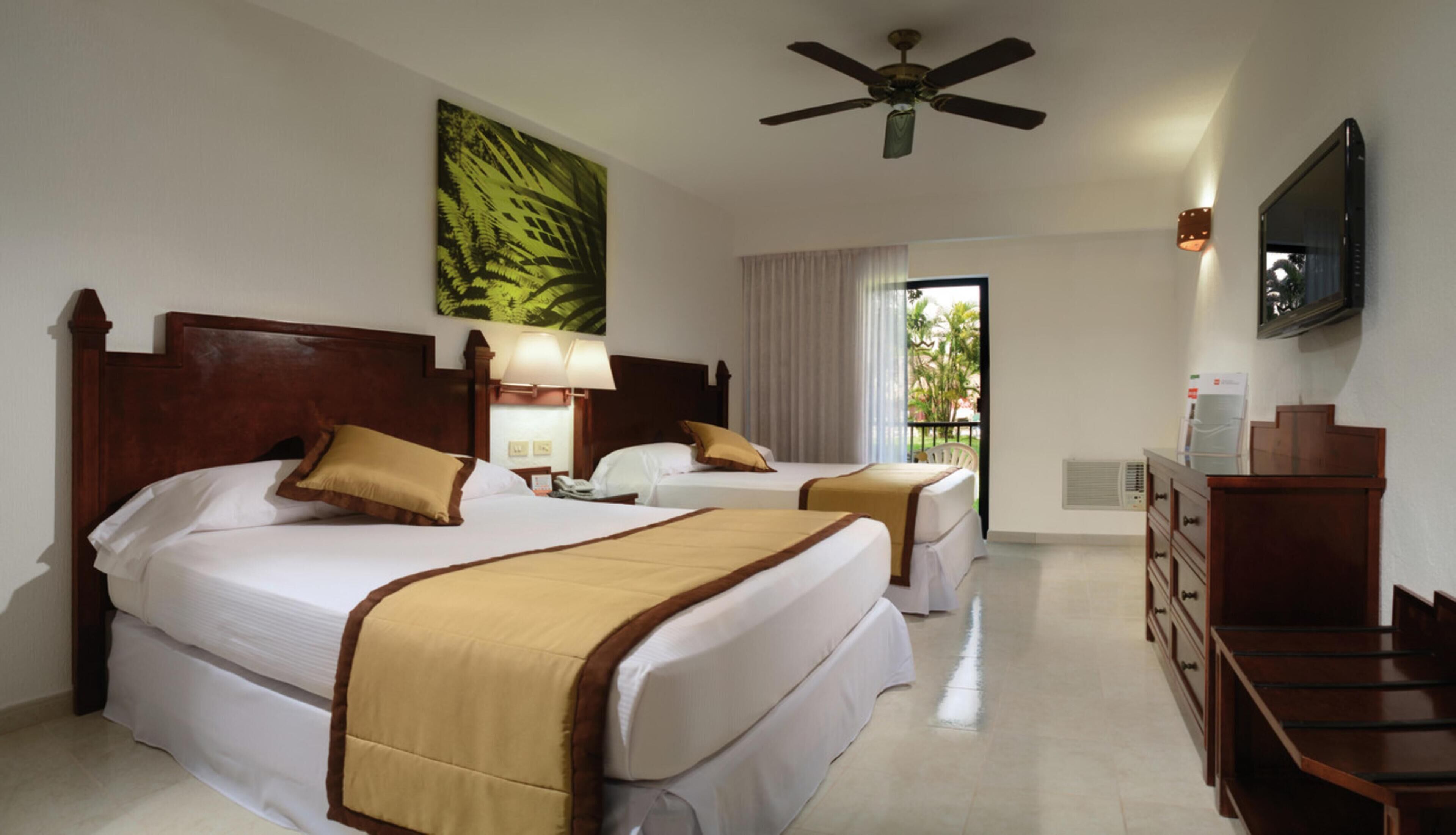 Minibar, in-room safe, blackout drapes, free WiFi