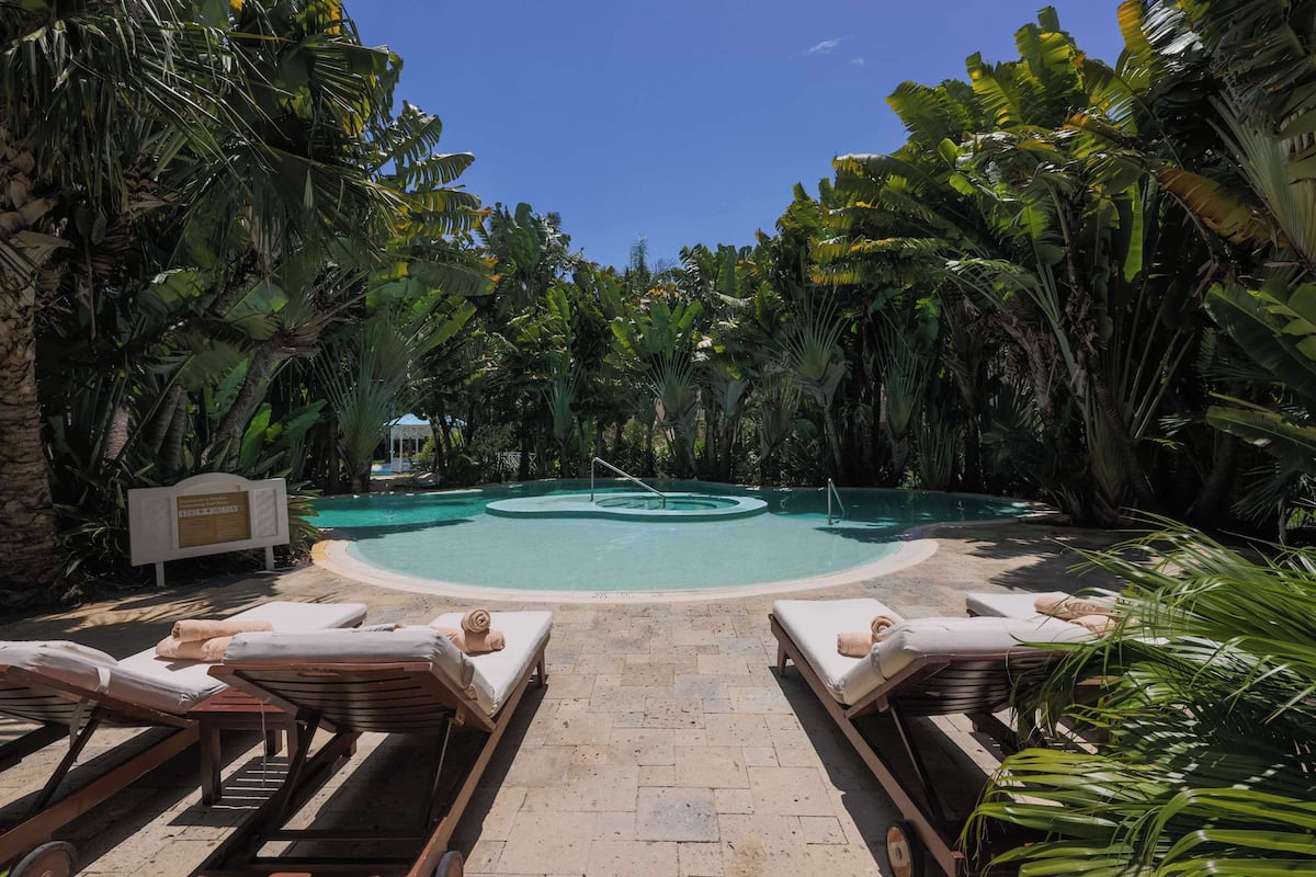 Luxury Relax Pool