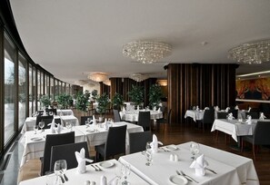 Reggeli, ebéd és vacsora, nemzetközi konyha ételei