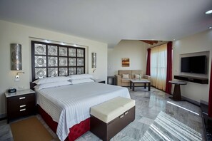 1 bedroom, free minibar, in-room safe, iron/ironing board