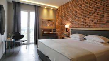 Superior Room, Partial Sea View