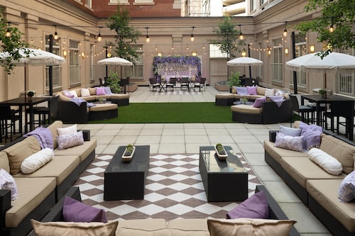 DoubleTree by Hilton Boston - Downtown