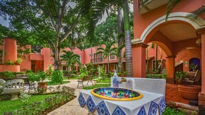 Interior entrance - Hacienda San Miguel Hotel & Suites (Cozumel)