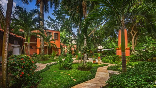 Garden - Hacienda San Miguel Hotel & Suites (Cozumel)