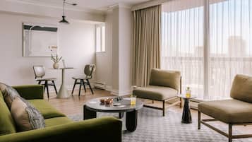 Superior suite, 1 queensize bed met slaapbank | Een strijkplank/strijkijzer, gratis wifi, beddengoed