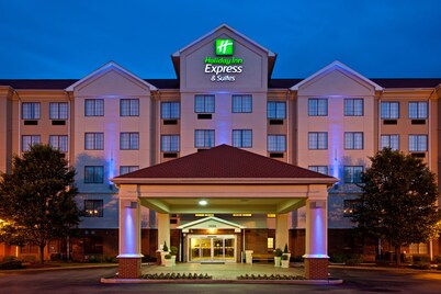 HOLIDAY INN EXPRESS & SUITES INDIANAPOLIS - EAST