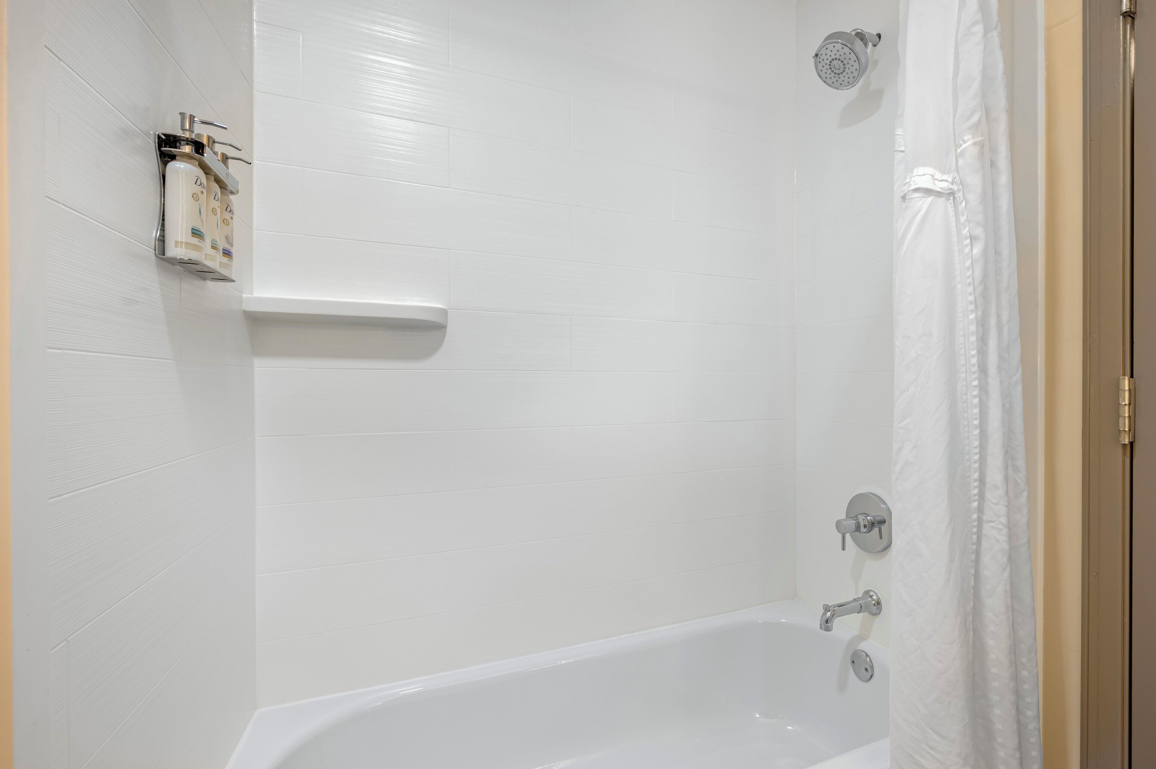 In-room safe, desk, iron/ironing board, free WiFi