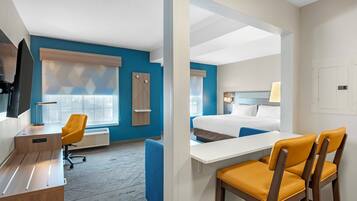 1 habitación, caja de seguridad en la habitación y escritorio