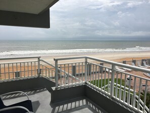 View from property - Arya Blu Inn & Suites (Ormond Beach)