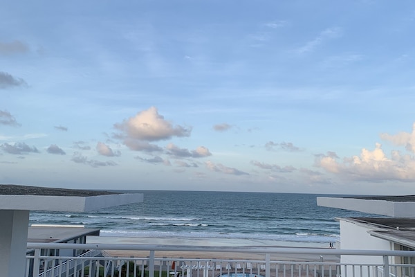 Penthouse, 1 Bedroom, Non Smoking (Ocean Front) | Balcony view