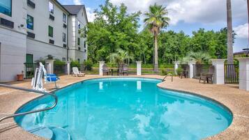 Seasonal outdoor pool, open 8:30 AM to 10 PM, sun loungers
