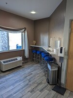 Free daily continental breakfast